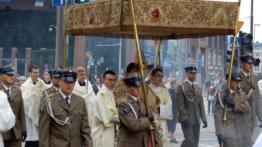 Metropolita wrocławski poprowadzi miejską procesję z okazji Bożego Ciała [TRASA]