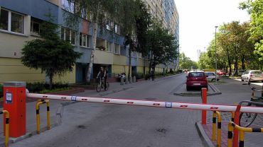 Grodzone osiedla nie będą problemem dla ratowników? We Wrocławiu ruszył program „Bezpieczny Budynek”