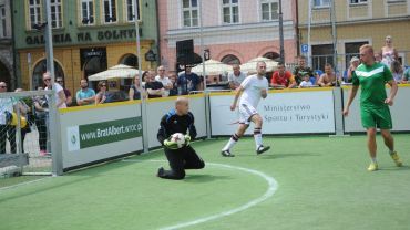 Wrocław Cup - Bezdomni grali w piłkę na placu Solnym [ZDJĘCIA]