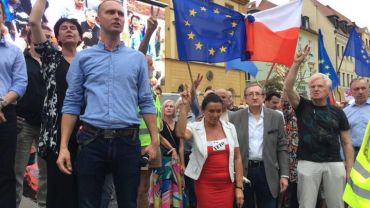 Wrocław: „obrońcy demokracji” zapowiadają wielką demonstrację z udziałem Piniora i Frasyniuka