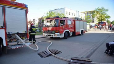 Pożar na Kozanowie. Trzy osoby trafiły do szpitala