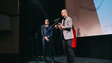 „Twój Vincent” i Maciej Stuhr nagrodzeni na festiwalu Spektrum