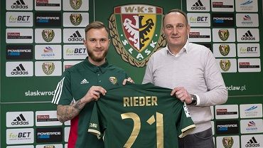Śląsk ma nowego piłkarza. Tim Rieder wypożyczony z Augsburga