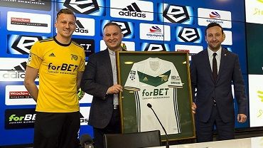 ForBET pozostanie sponsorem głównym piłkarskiego Śląska na kolejny sezon
