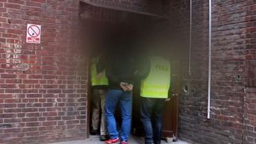 Wrocławscy policjanci zlikwidowali dziuple, do których trafiały luksusowe auta [WIDEO]