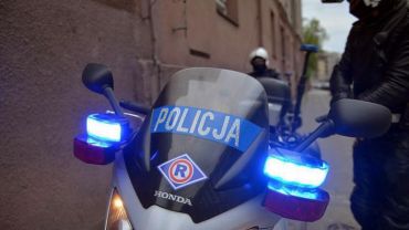 Wrocław: nocna kontrola drogówki na Hallera. Policjanci odnaleźli skradzione auto