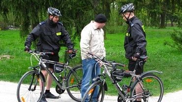 Wrocławscy policjanci ruszyli na patrole... rowerowe