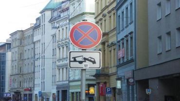 Uwaga kierowcy. Zakaz parkowania na ulicy Kazimierza Wielkiego