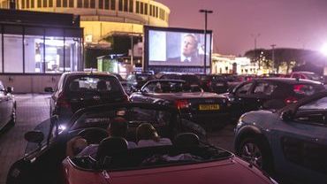 Kino samochodowe powraca na parking przy Hali Stulecia