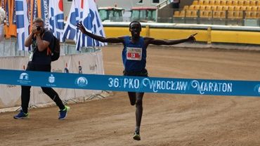 Kenijczyk zwycięzcą 36. PKO Wrocław Maratonu. Rekord trasy nie został pobity [ZDJĘCIA, WIDEO]