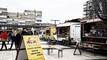 Wrocław Food Truck Festival. Otwarcie sezonu na placu Nowy Targ [ZDJĘCIA]