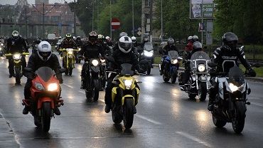 Moto Kropla 2019. Kilkuset motocyklistów przejechało przez miasto [ZDJĘCIA]