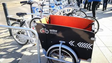 Grupowy przejazd rowerzystów przez Wrocław. Będą utrudnienia dla kierowców