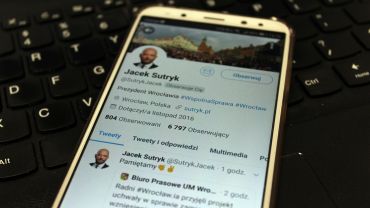 Rada miejska rozpatrzyła skargę na prezydenta Sutryka. „Zablokował mnie na Twitterze”