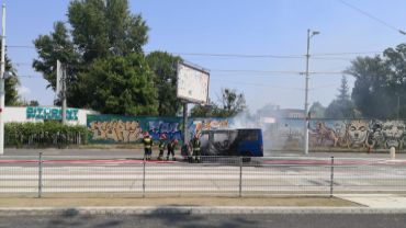 Pożar samochodu na Hubskiej. Interweniowali strażacy [ZDJĘCIA]