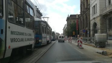 Korki tramwajów na placu Legionów. Winna nowa organizacja ruchu