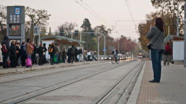 Uszkodzenie sieci trakcyjnej. Objazdy dla tramwajów linii 16