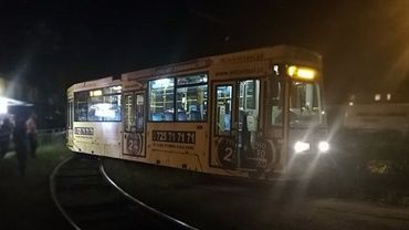 Wieczorne wykolejenie tramwaju na pętli Sępolno [ZDJĘCIA]
