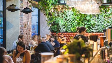 Modna restauracja otwiera się we Wrocławiu. Stawia na naturę [ZDJĘCIA]