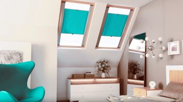 Kiedy warto wybrać plisy dachowe jako ochronę przed słońcem na poddaszu?