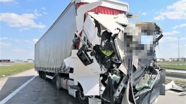 Śmiertelny wypadek pod Wrocławiem. Autostrada A4 była zablokowana [ZDJĘCIA]