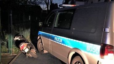 Pijany 25-latek uciekał na skuterze przed policją [ZDJĘCIA]