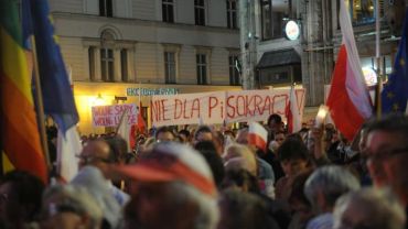 Wiec Andrzeja Dudy we Wrocławiu nielegalny? Opozycja szykuje kontrmanifestacje: „Rynek jest nasz!”
