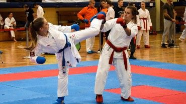 Wrocławski Uniwersytet Przyrodniczy triumfuje w Akademickich Mistrzostwach Polski w karate