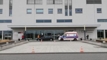 Koronawirus we wrocławskim szpitalu. Ognisko na oddziale chirurgii plastycznej
