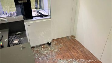 Wrocław: 35-latek napadł na sklep. Zażądał pieniędzy i złotych zegarków