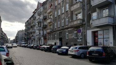 Miasto uporządkuje parkowanie na Ołbinie i zazieleni odcinek ulicy. Konsultacje