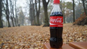 Wrocław: Kradzież z włamaniem. Cel złodzieja to butelka Coca-Coli
