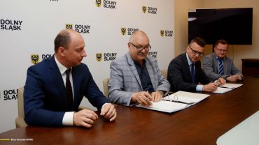 Koleje Dolnośląskie budują nową halę. 30,5 mln zł dofinansowania na inwestycję