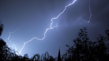 Synoptycy znów ostrzegają przed burzami, porywistym wiatrem i gradem