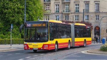 Wrocław: kobieta przytrzaśnięta drzwiami autobusu MPK. 