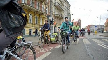 Rowerzyści przejadą ulicami Wrocławia. Uwaga na utrudnienia w ruchu! [TRASA]
