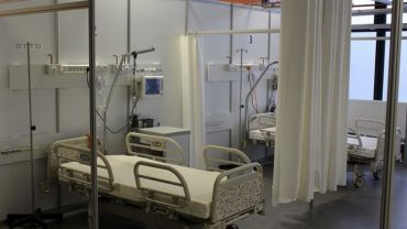 Wrocław: Szpital COVID-owy zapełnia się. Zostało ostatnie miejsce