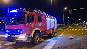 Wypadek pod fabryką LG pod Wrocławiem. BMW i mercedes zniszczone po zderzeniu [ZDJĘCIA]