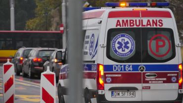 Wrocław: Tragedia na Nadodrzu. Człowiek zmarł na chodniku