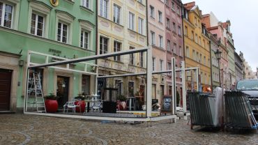 Wrocław: Na Rynku już powstają letnie ogródki. Ile w tym roku zapłacimy za piwo?