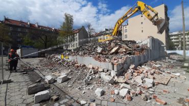 Wrocław: Straż miejska legła w gruzach. Tyle zostało z jej dawnej siedziby
