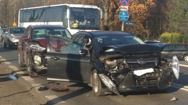 Dwa wypadki na drodze do wrocławskiej Leśnicy