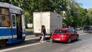 Utrudnienia dla pasażerów MPK po wypadku na Grabiszyńskiej