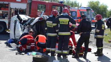 Wypadek na DK5 pod Wrocławiem. Zmarł mężczyzna przygnieciony przez tira