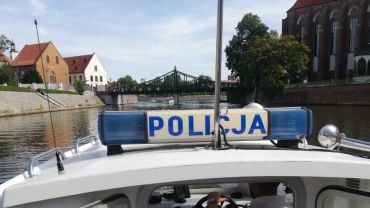 Wrocław: Przewrócony kajak i dwie osoby w Odrze. Interweniowała policja
