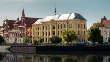 Wrocław: Biurowiec w zabytku. Koniec remontu dawnej Farmacji [ZDJĘCIA]