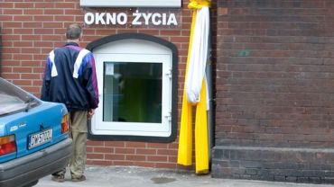 Wrocław: Okno Życia regularnie demolowane. Siostry zakonne proszą o pomoc