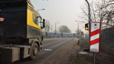 Wrocław: Awaria rogatek. Nie było przejazdu dla samochodów i autobusów