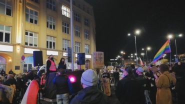 “Zjednoczeni i na PiS wku…ni.” Protest w centrum Wrocławia [7.10.2022, TRASA]