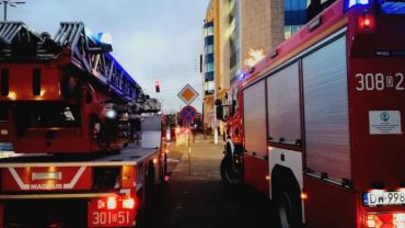 Pożar w Arkadach Wrocławskich. 7 zastępów straży w akcji